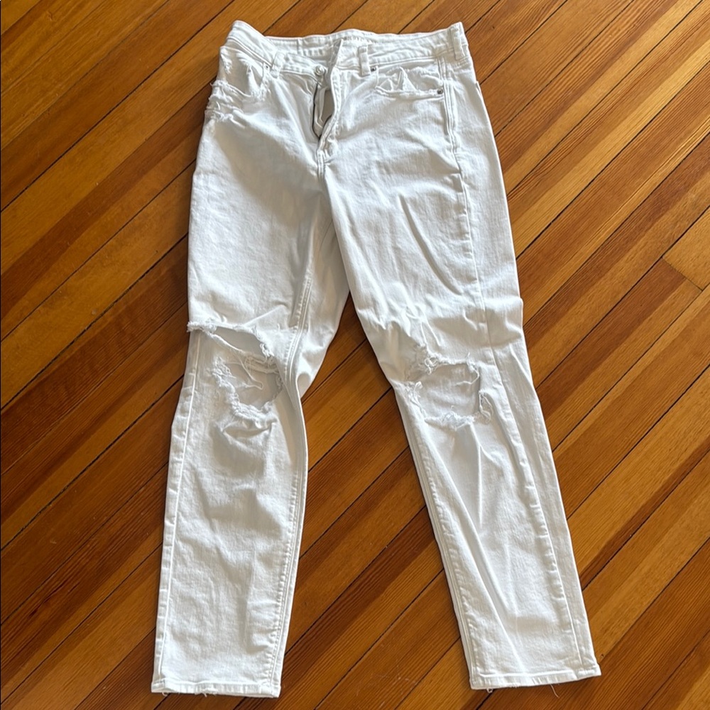 American Eagle Outfitters White Distressed Jeans